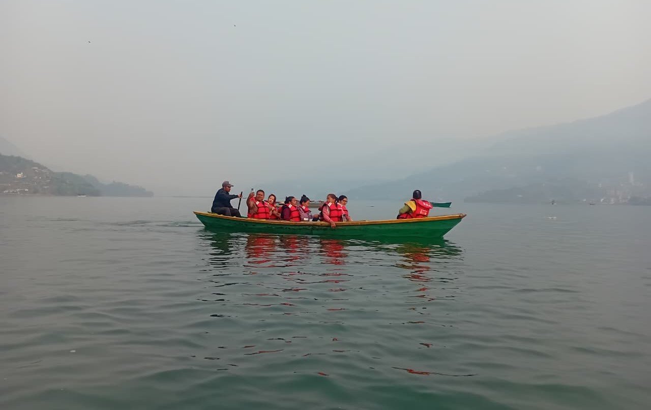 फेवा तालमा जाल हान्दा बन्दुक र गोली भेटियो