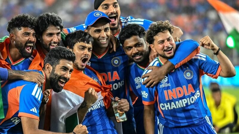 न्युजिल्यान्डलाई हराउँदै भारतले जित्याे टी–२० विश्वकपकाे उपाधि